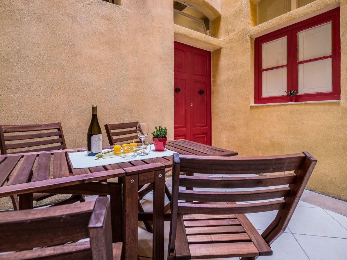 Valletta Main Street Apartment Valeta Exterior foto